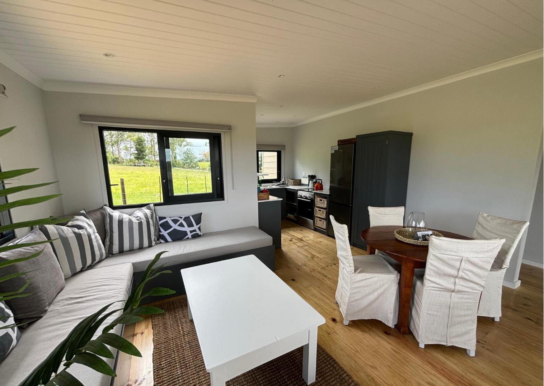 Oakhurst Farm Cottages Wilderness Room photo